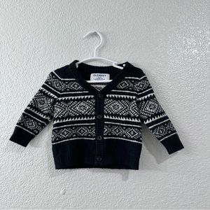 Black and white sweater